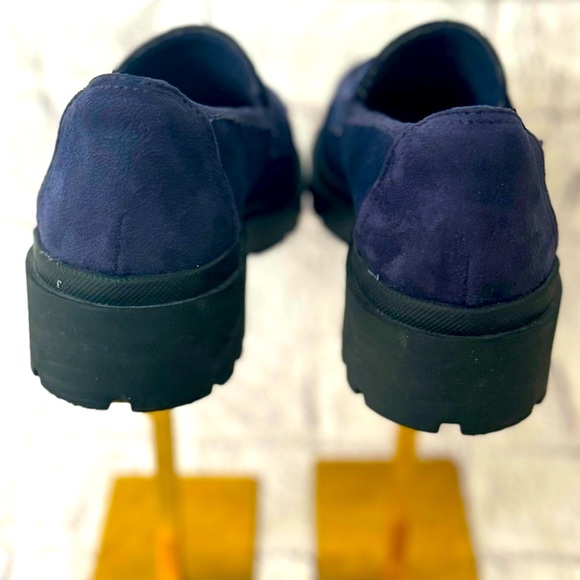 CLARKS Collection Calla Ease Loafers in Navy Blue - Picture 9 of 9